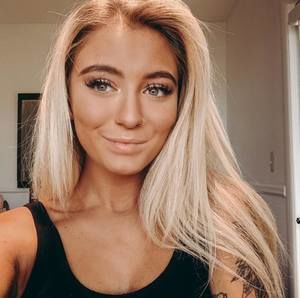 Meet your Posher, Catina